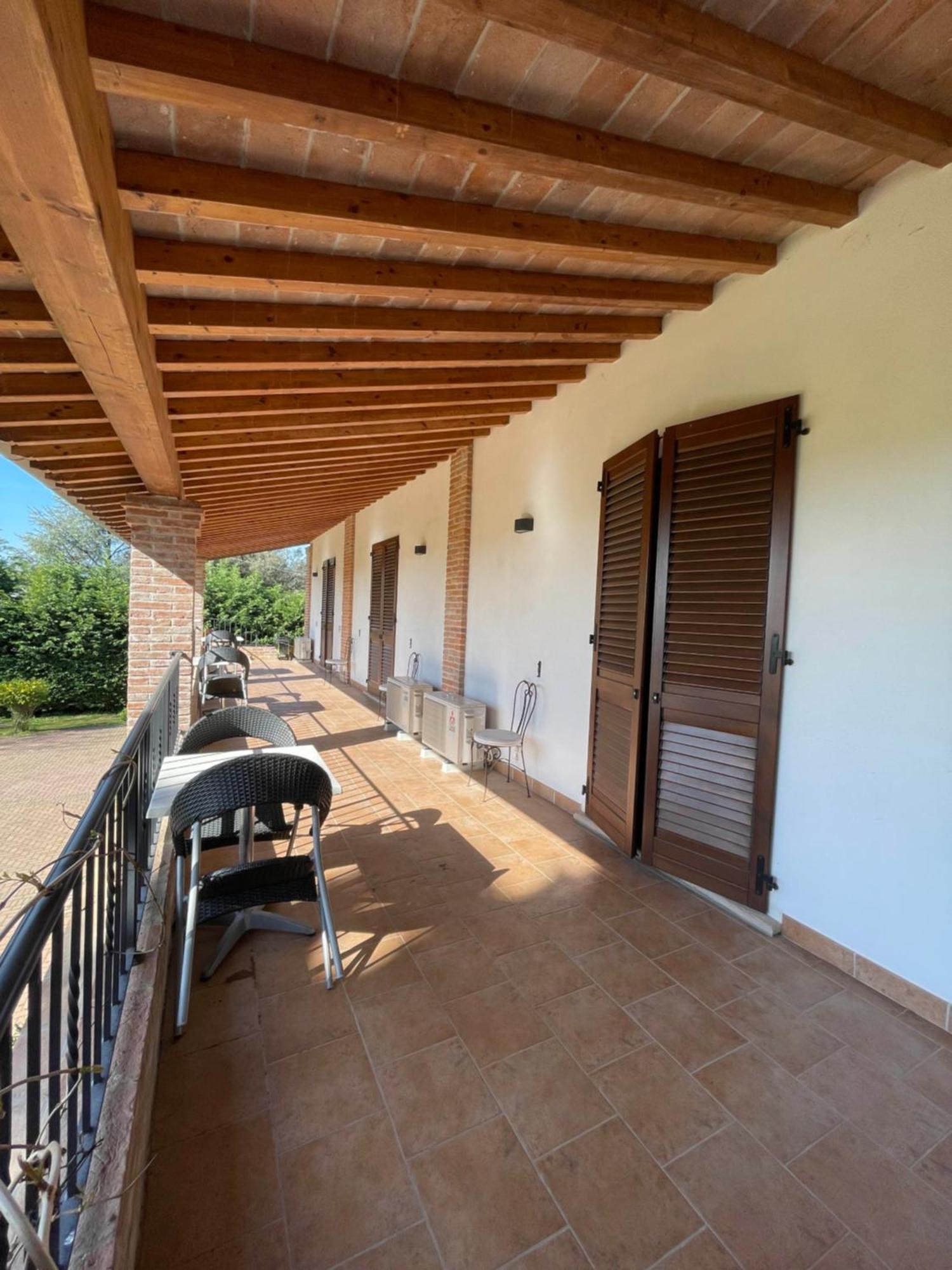 Il Ghiandolino Villa Imola Luaran gambar