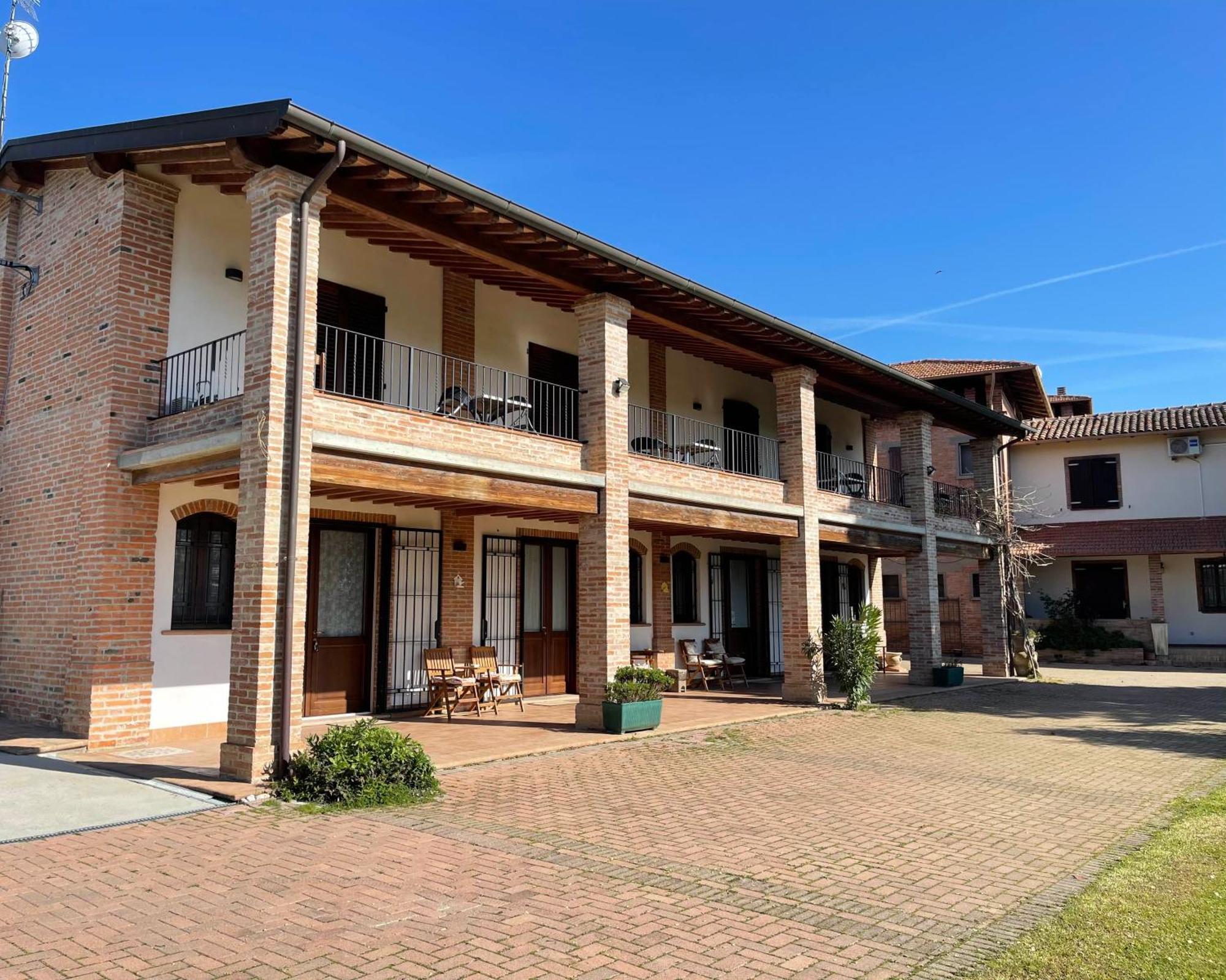 Il Ghiandolino Villa Imola Luaran gambar