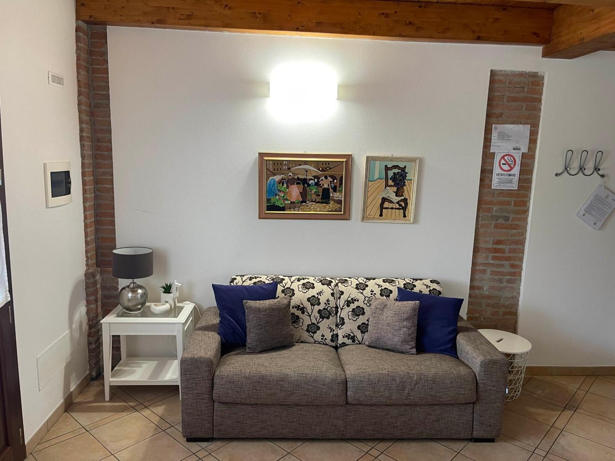 Il Ghiandolino Villa Imola Luaran gambar