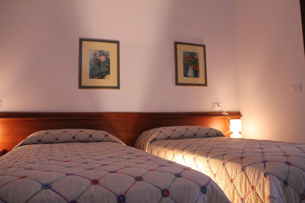 Il Ghiandolino Villa Imola Bilik gambar